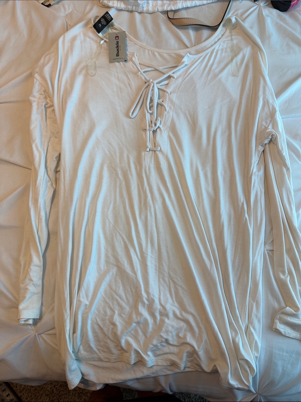 BKE White Lace-Up Back Long Sleeve Shirt SIZE M